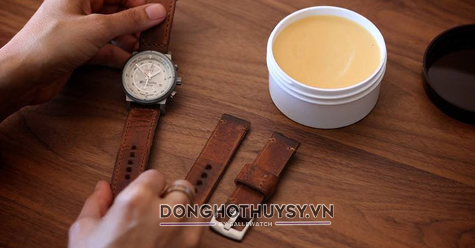 Bảo quản dây da cho đồng hồ trong quá trình sử dụng