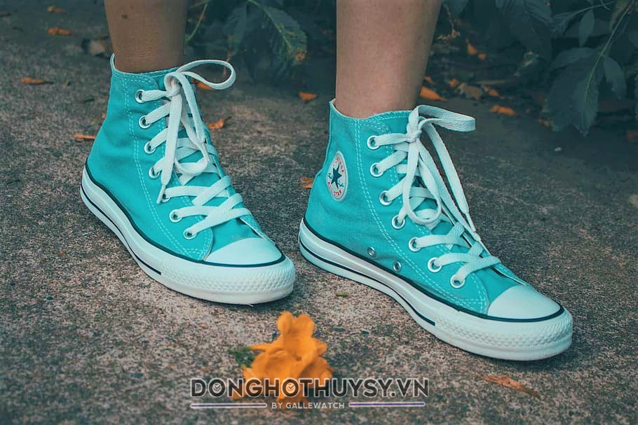 Giày converse tông màu xanh da trời có thật sự dễ phối đồ?