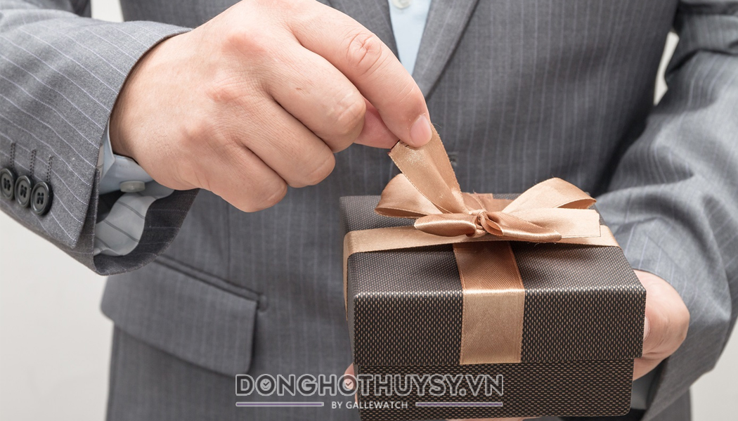 Gợi ý những món quà tặng doanh nhân cao cấp nên lựa chọn nhất