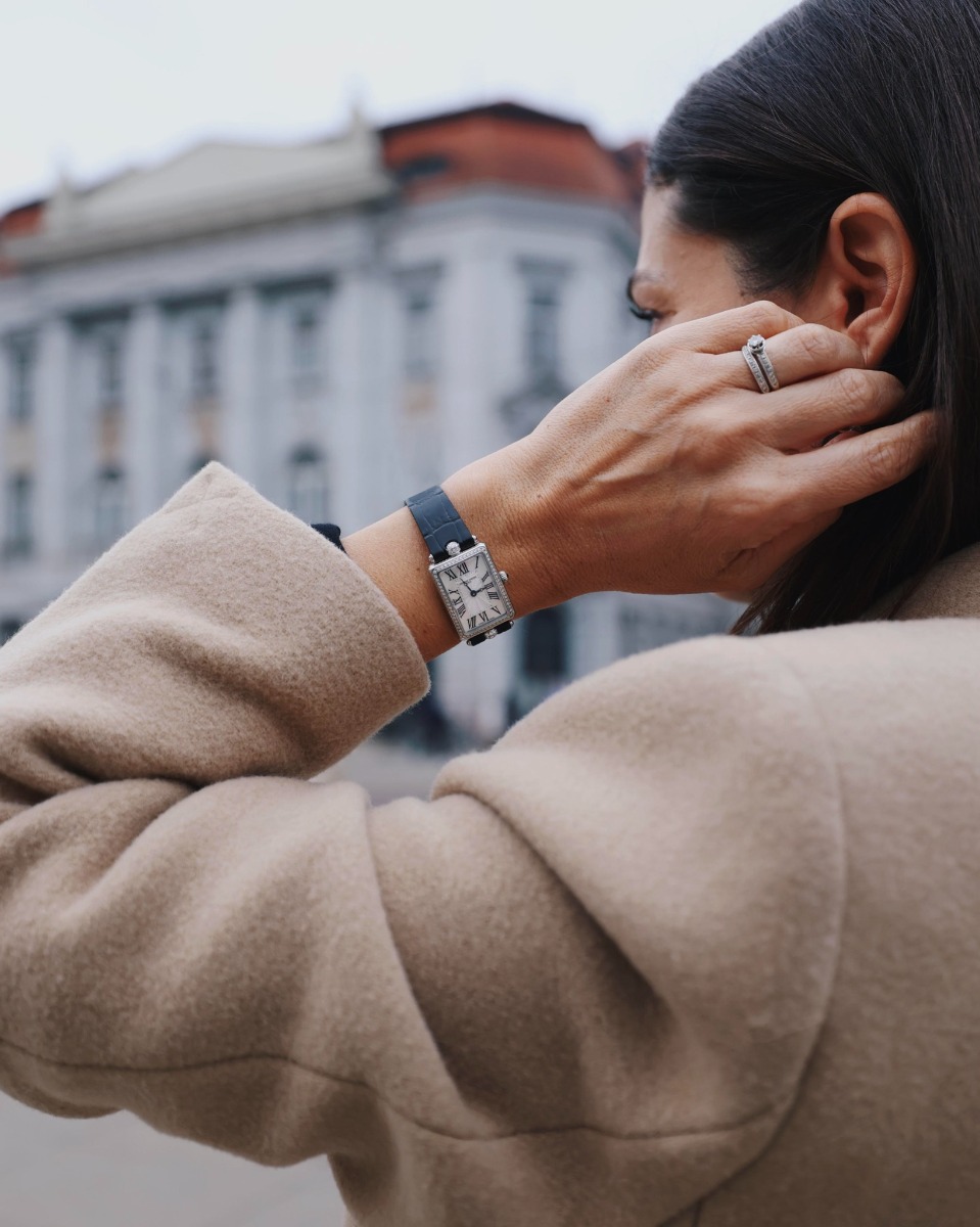 Đồng hồ đeo tay - Một trong những món quà tặng mẹ được yêu thích nhất
