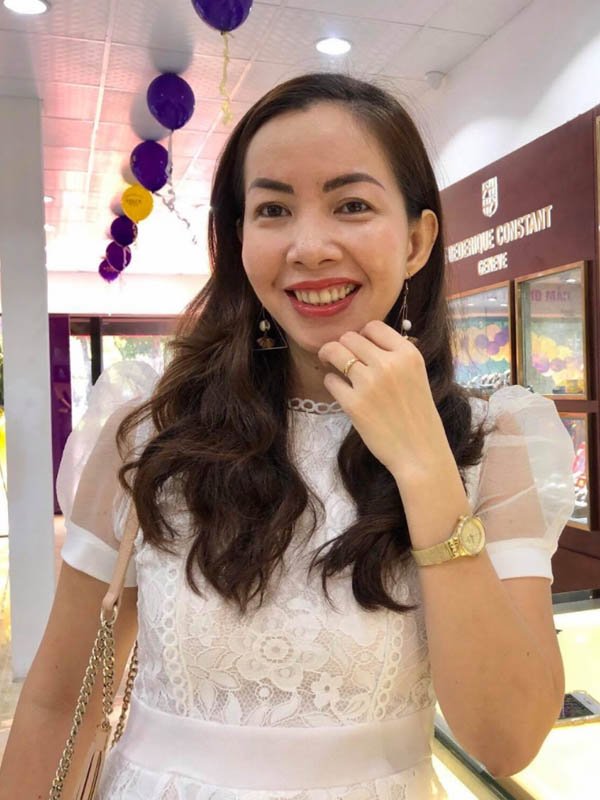 Hot mom Trang Vo Le mua đồng hồ tại Galle Watch